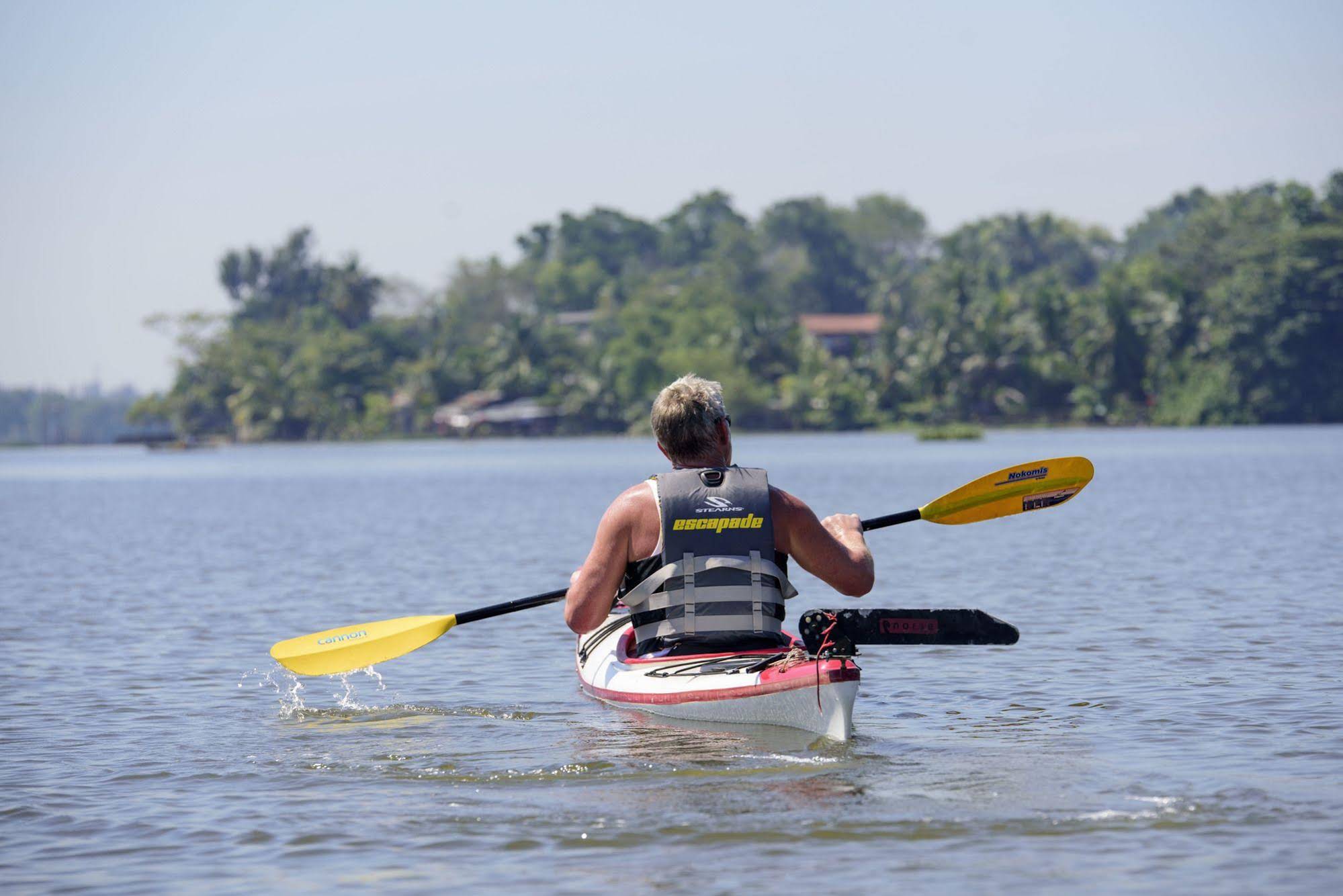 Escapade by LVB Hostel & Water Sports Centre