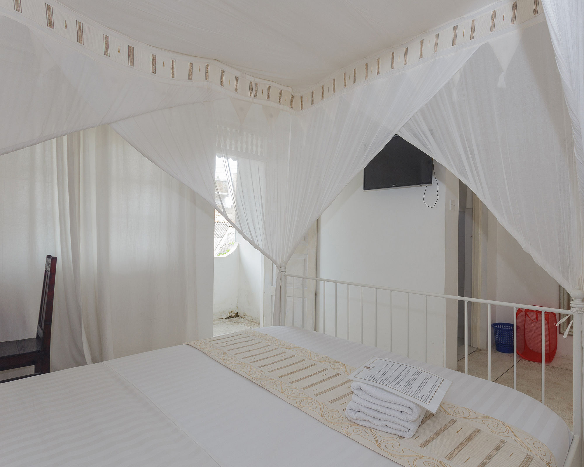 Royce Boutique Hotel