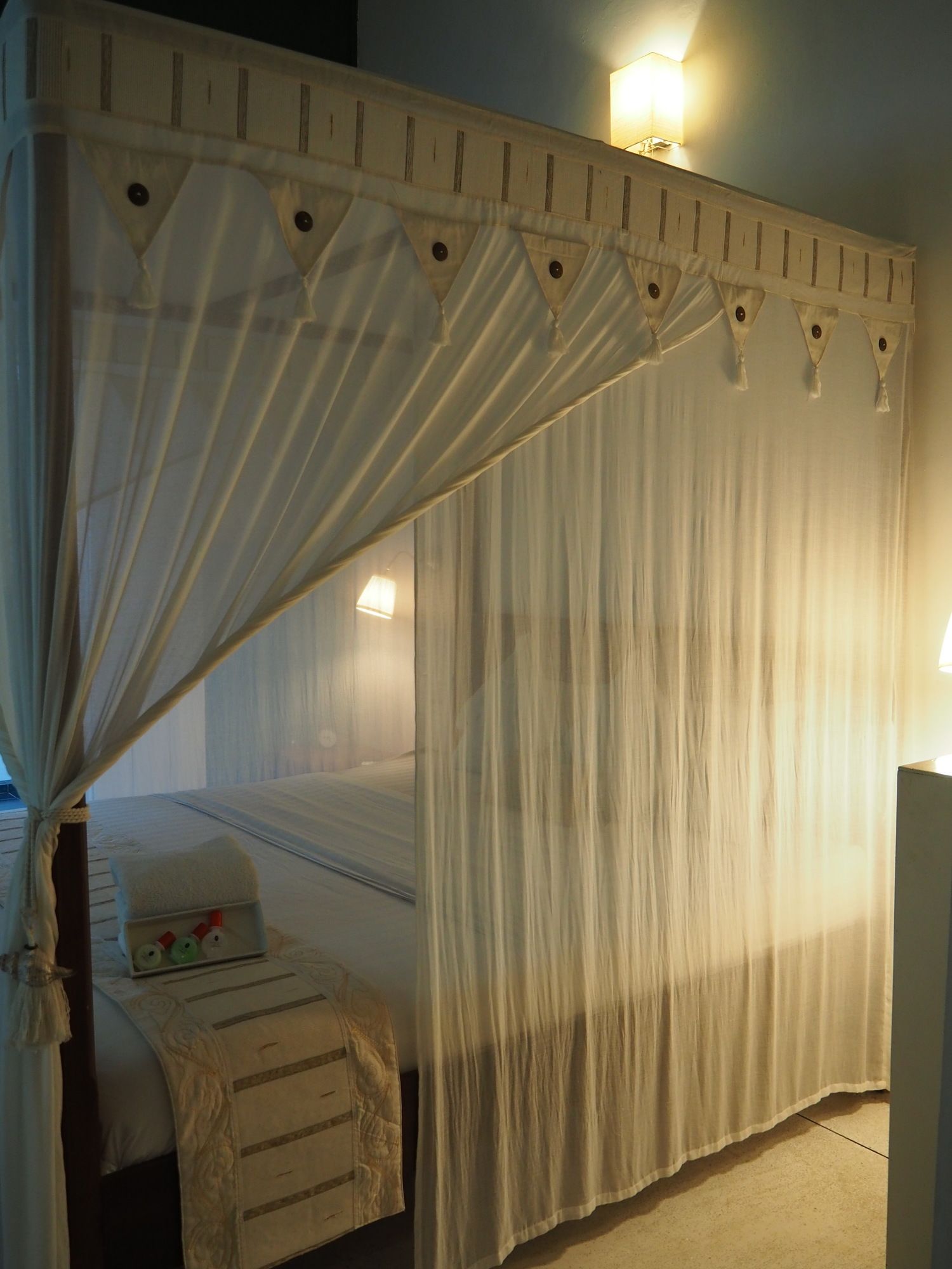 Royce Boutique Hotel