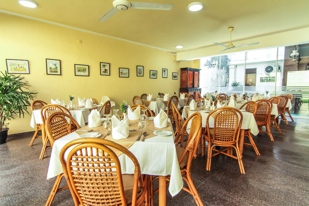 Tropic Inn
