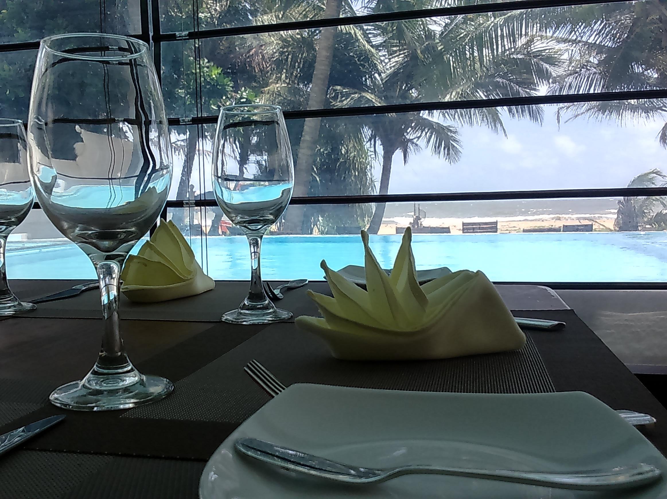 Beacon Beach Hotel