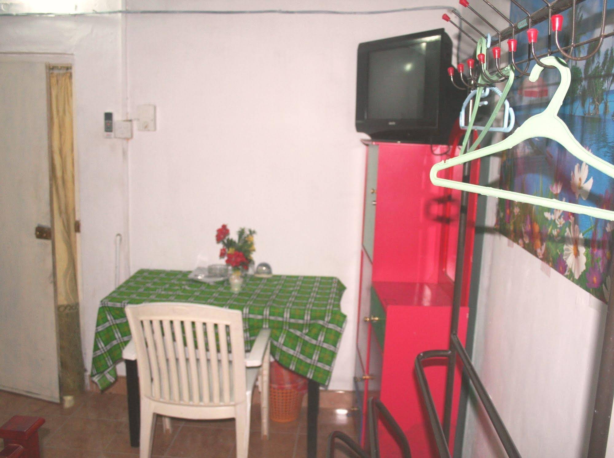 Bernie's Inn