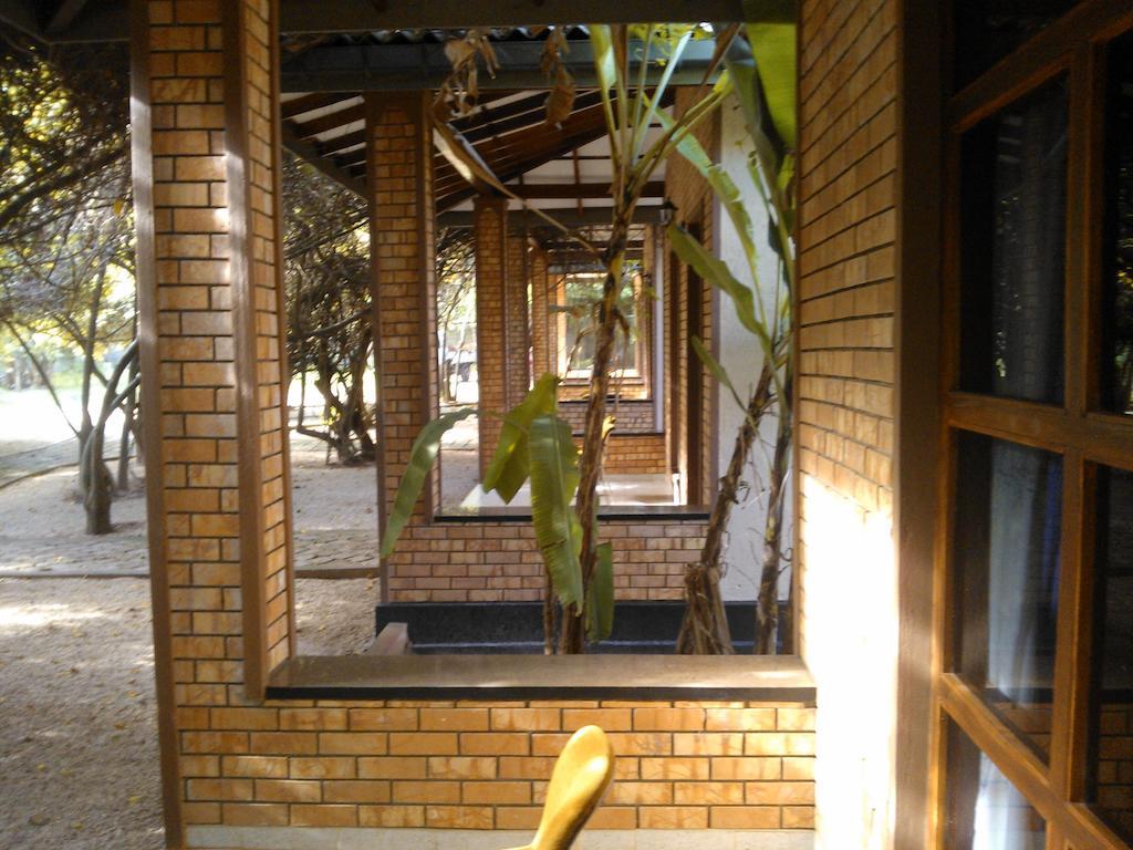 Kumudu Valley Resort