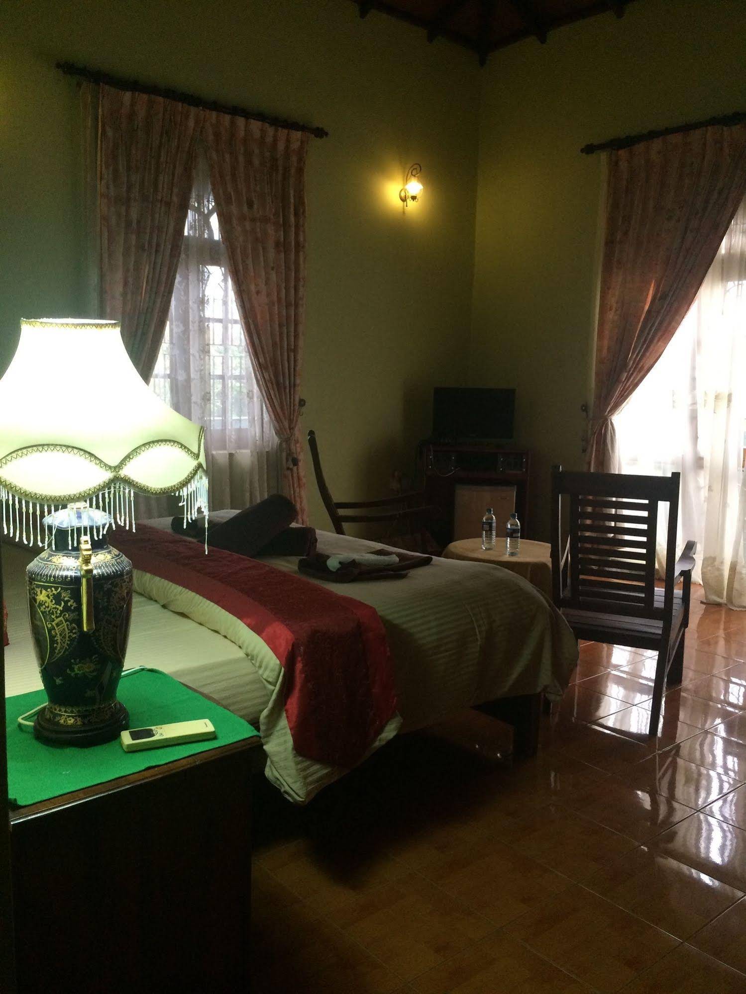 Norfolk Airport Villa