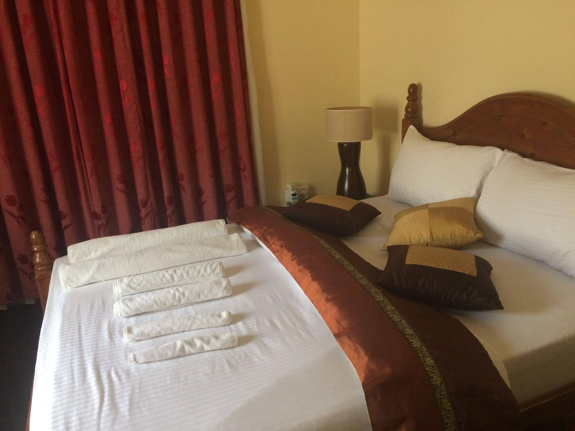 Norfolk Airport Villa