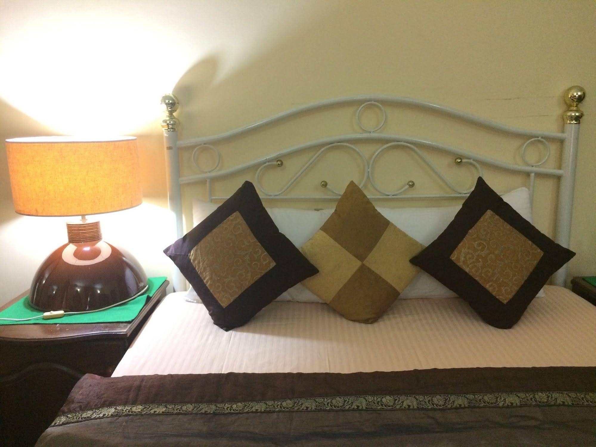 Norfolk Airport Villa