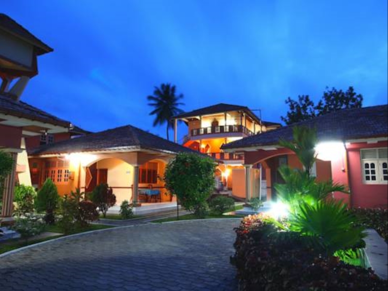 Paradise Holiday Village