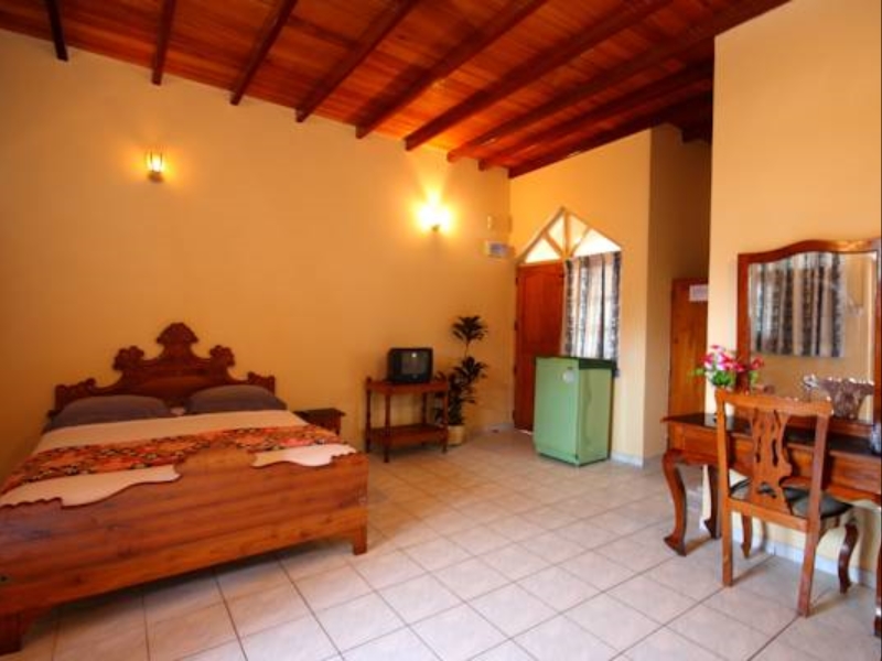 Paradise Holiday Village