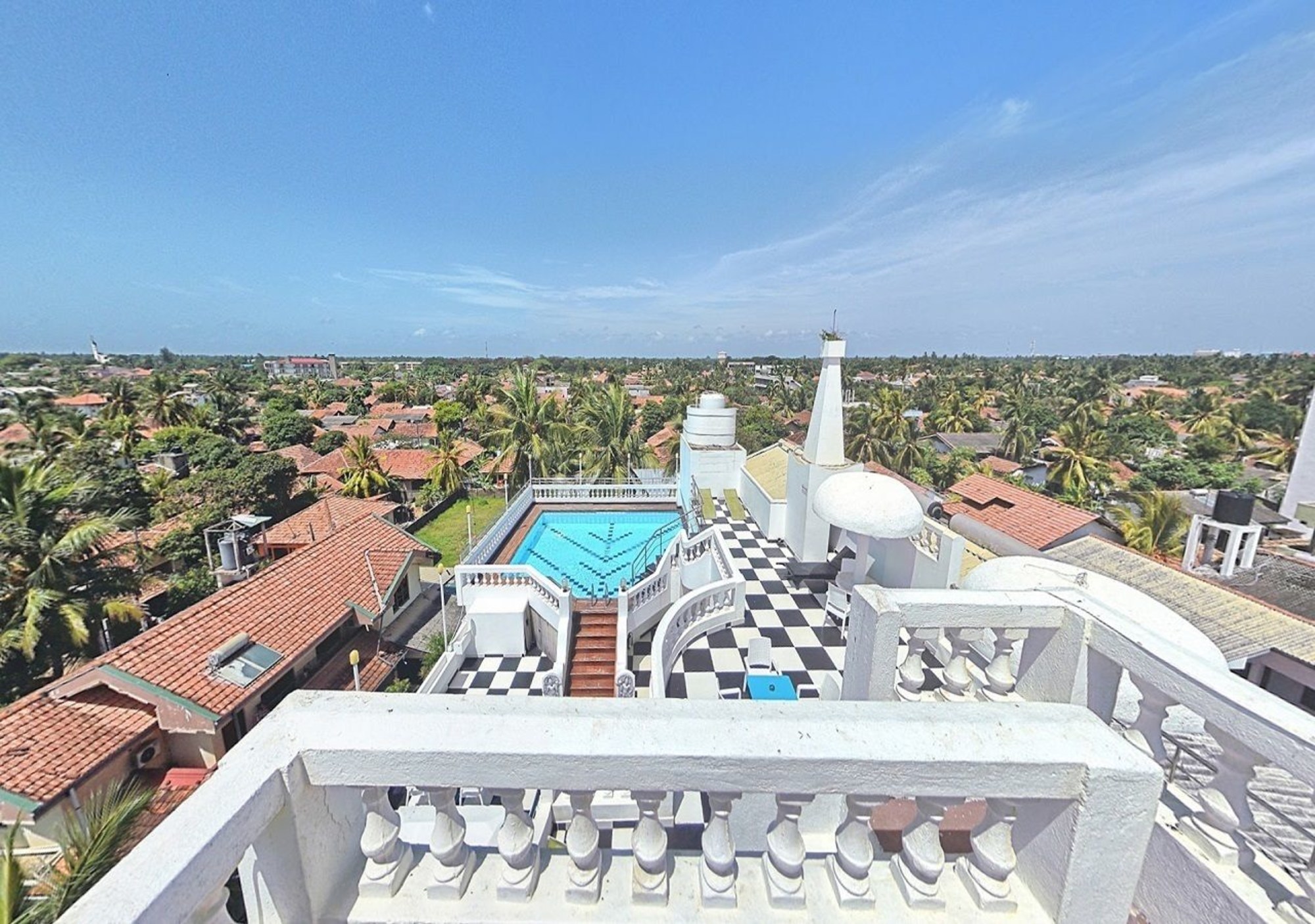 Royal Castle Hotel