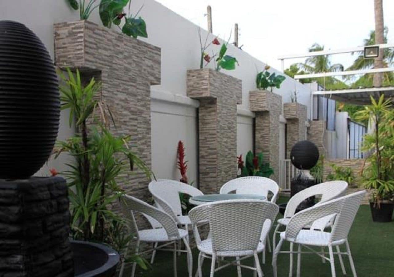 Royal Castle Hotel