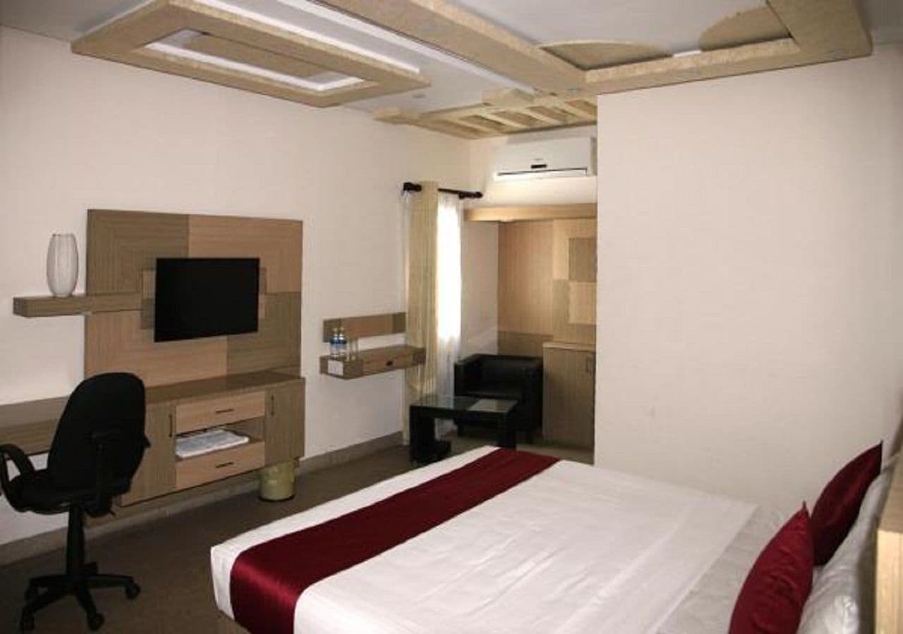 Royal Castle Hotel