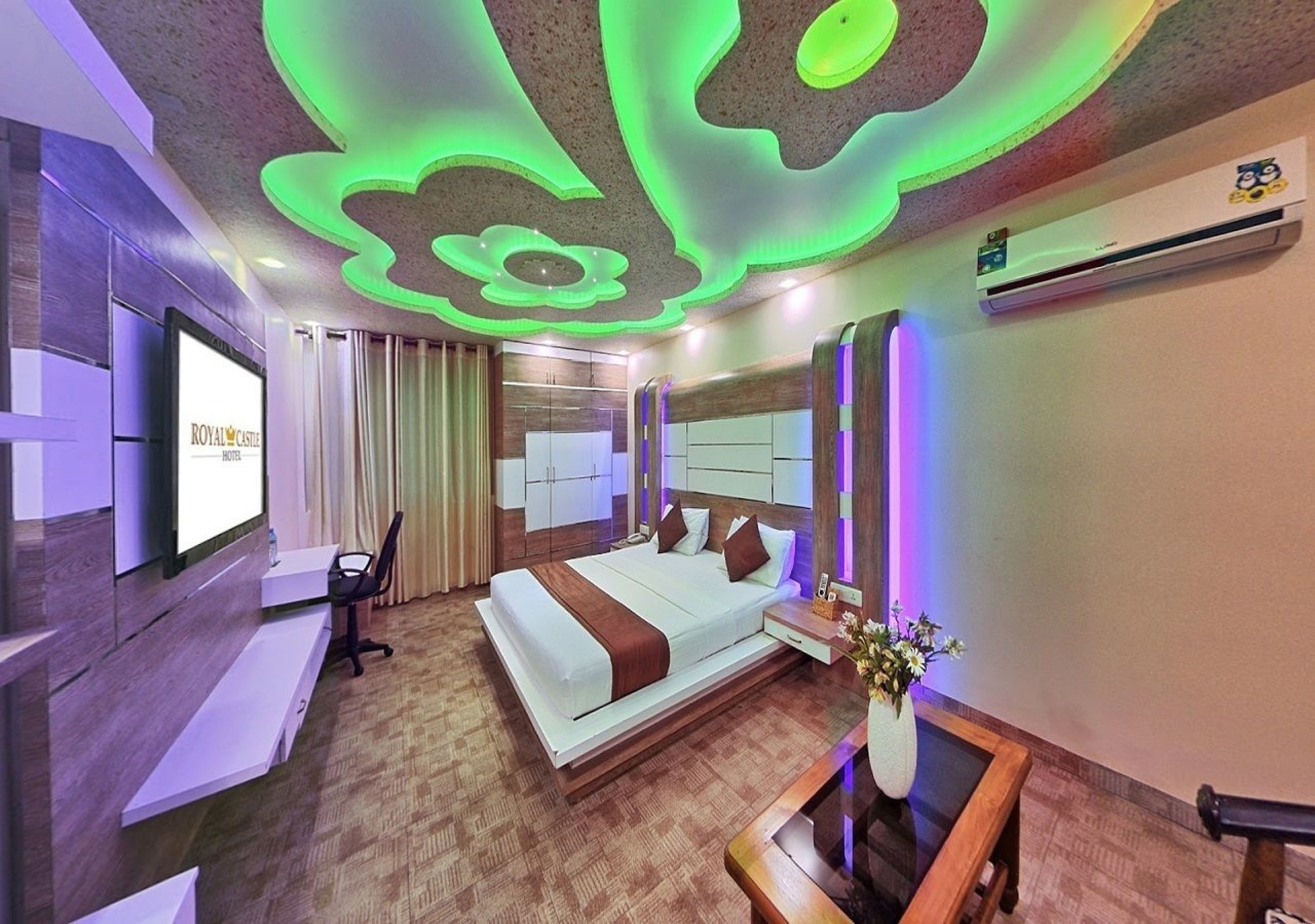 Royal Castle Hotel