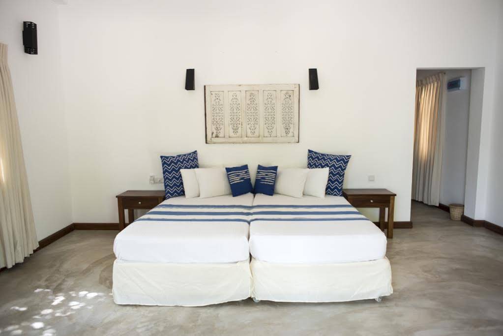 Nagenahira Beach Villa
