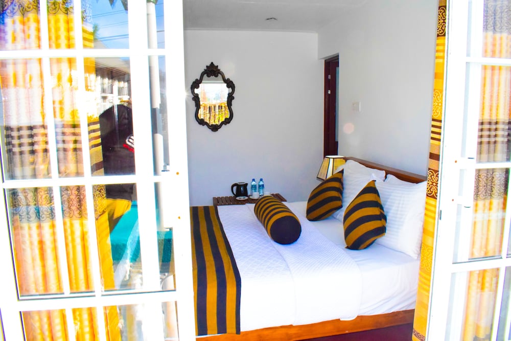Blue Moon Guest House