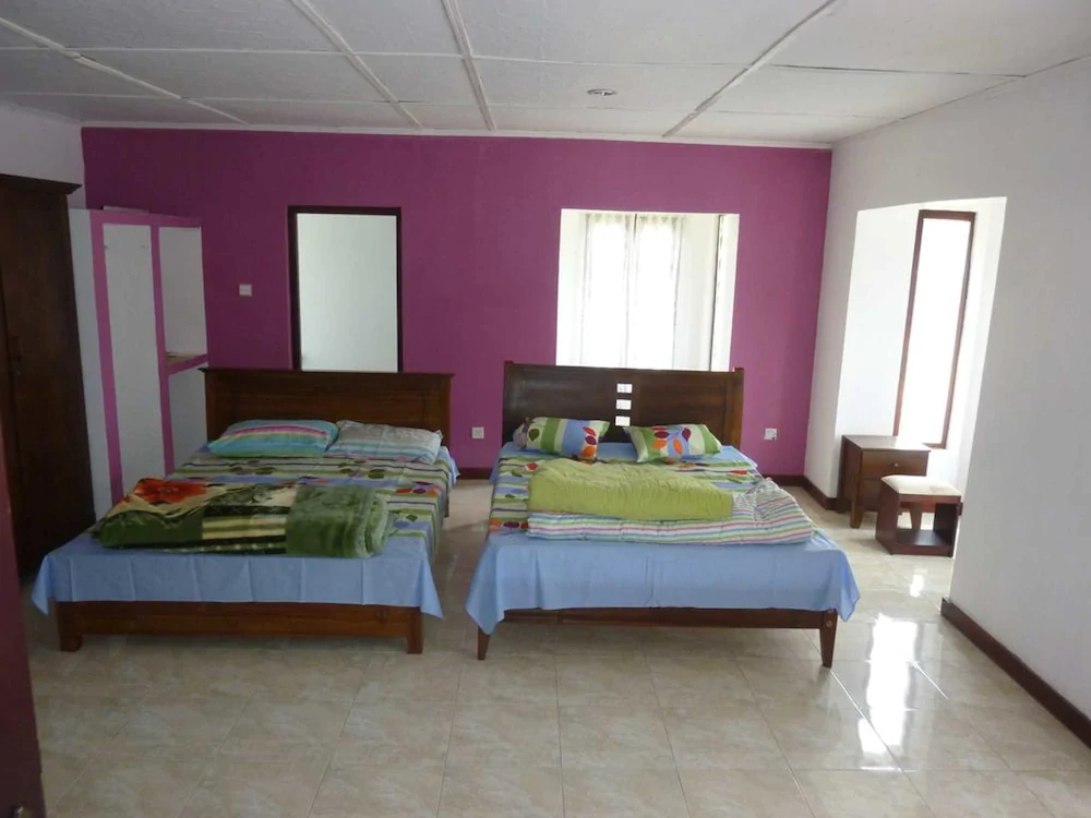 Friendz Country House Holiday Home
