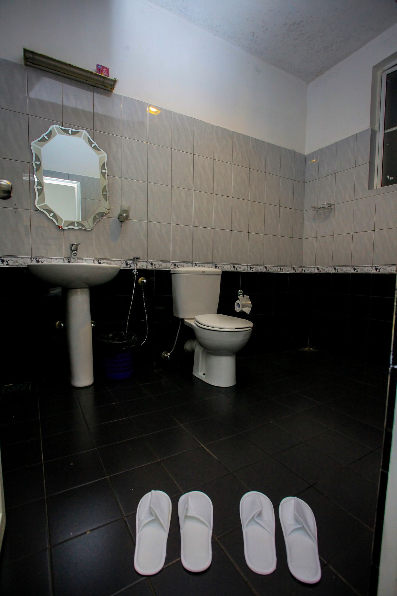 La Cottage Boutique Hotel & Restuarant