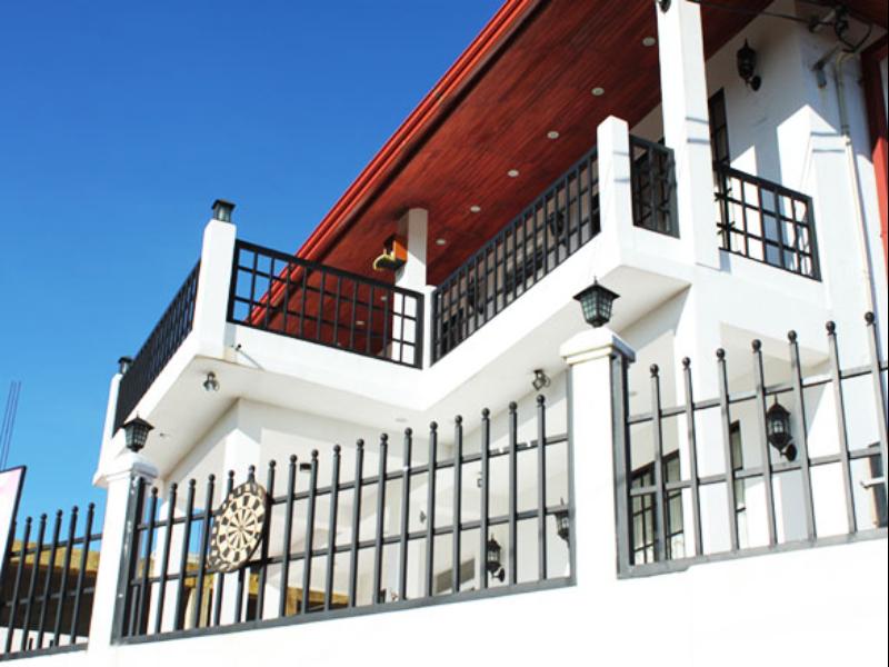 Risean's White Palace