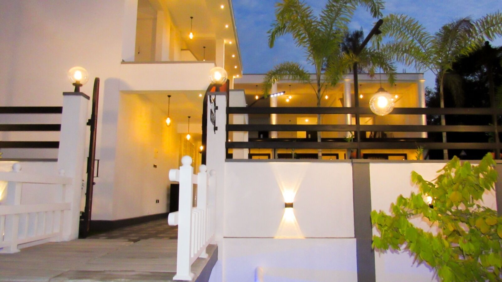 Airport Faith Hotel