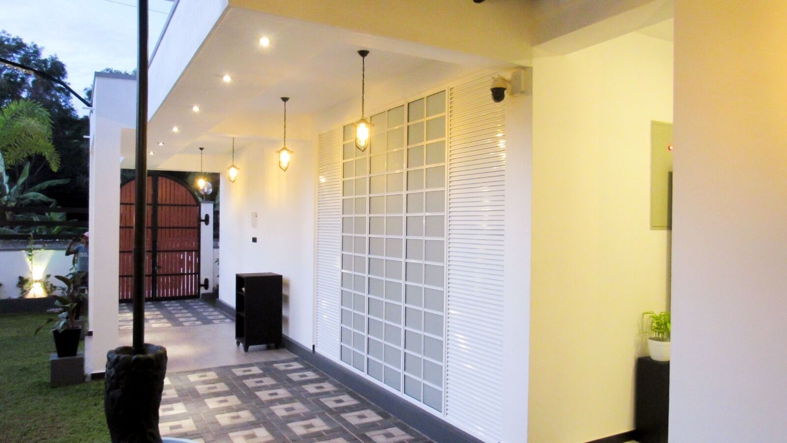 Airport Faith Hotel