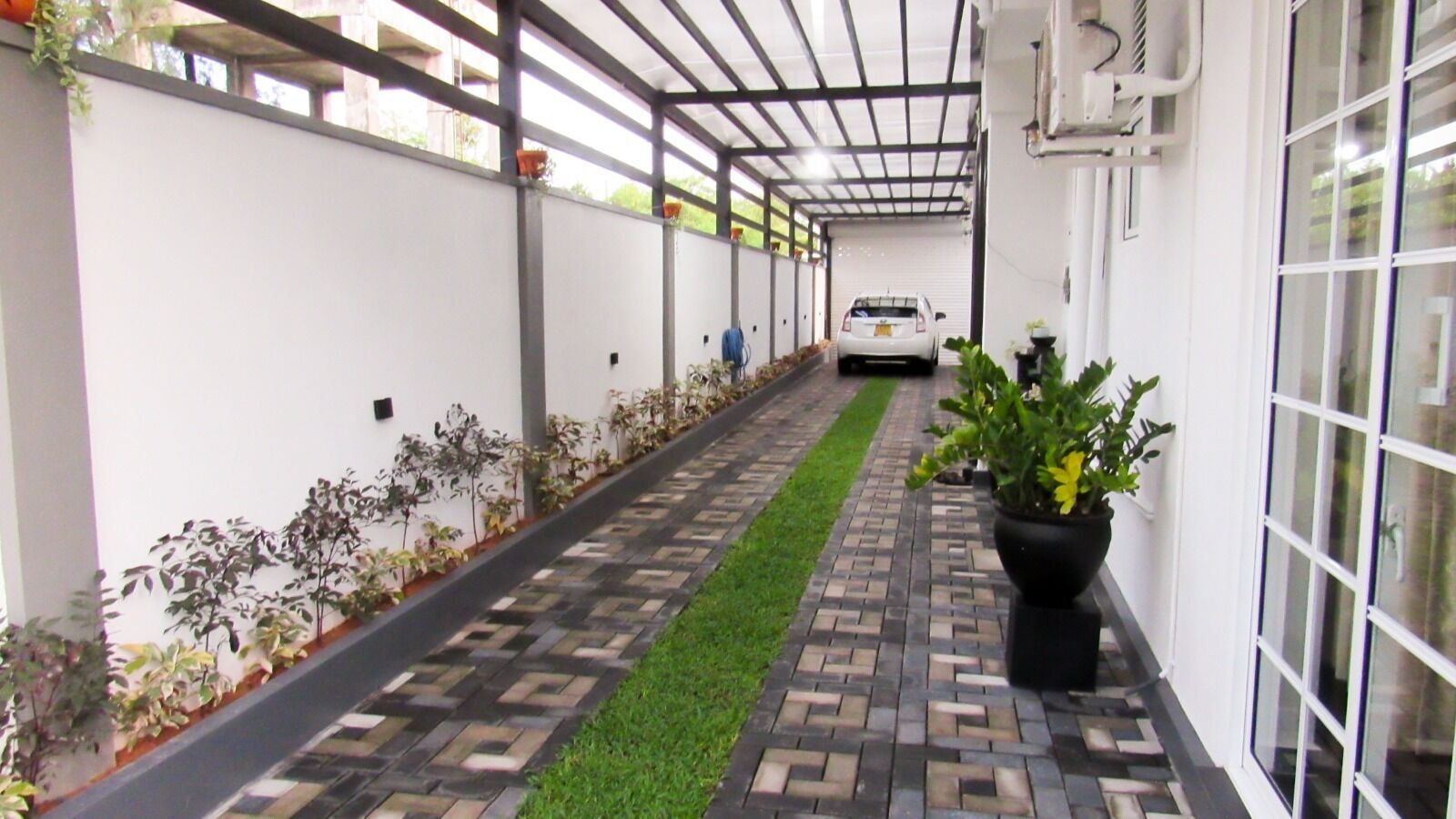 Airport Faith Hotel