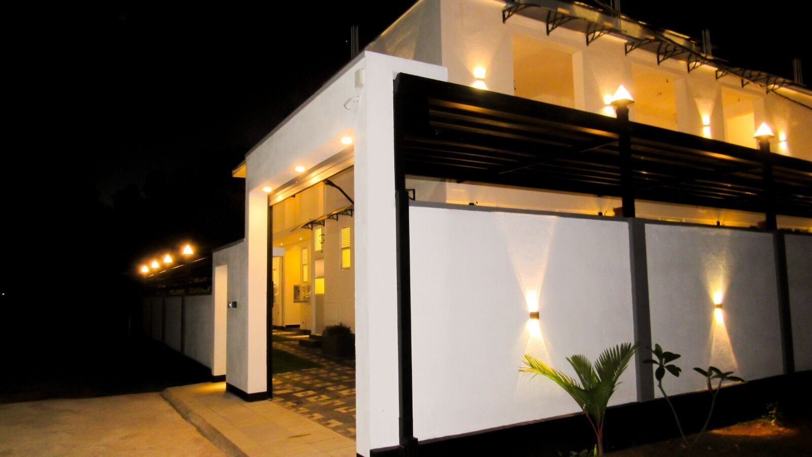 Airport Faith Hotel