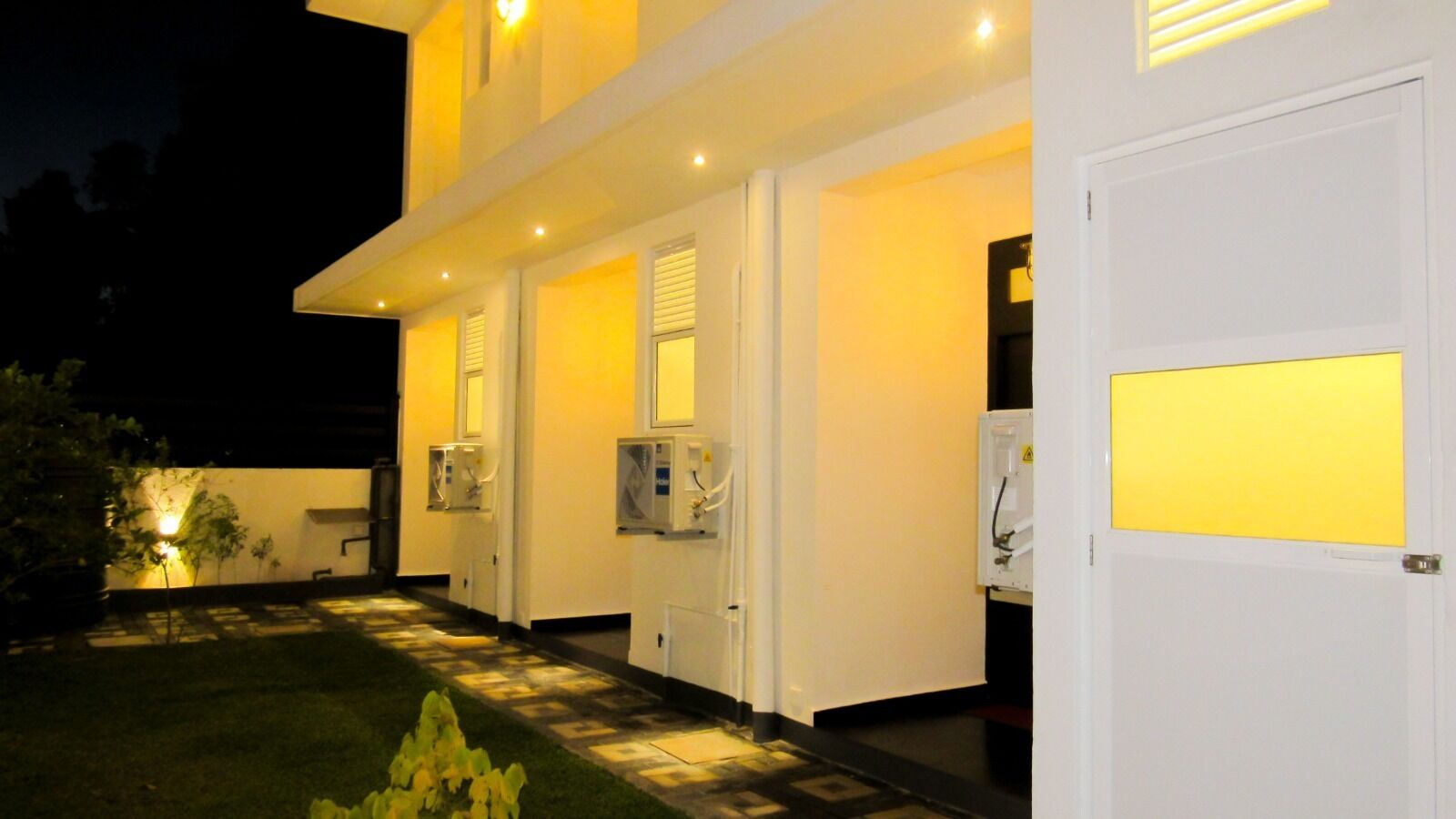 Airport Faith Hotel