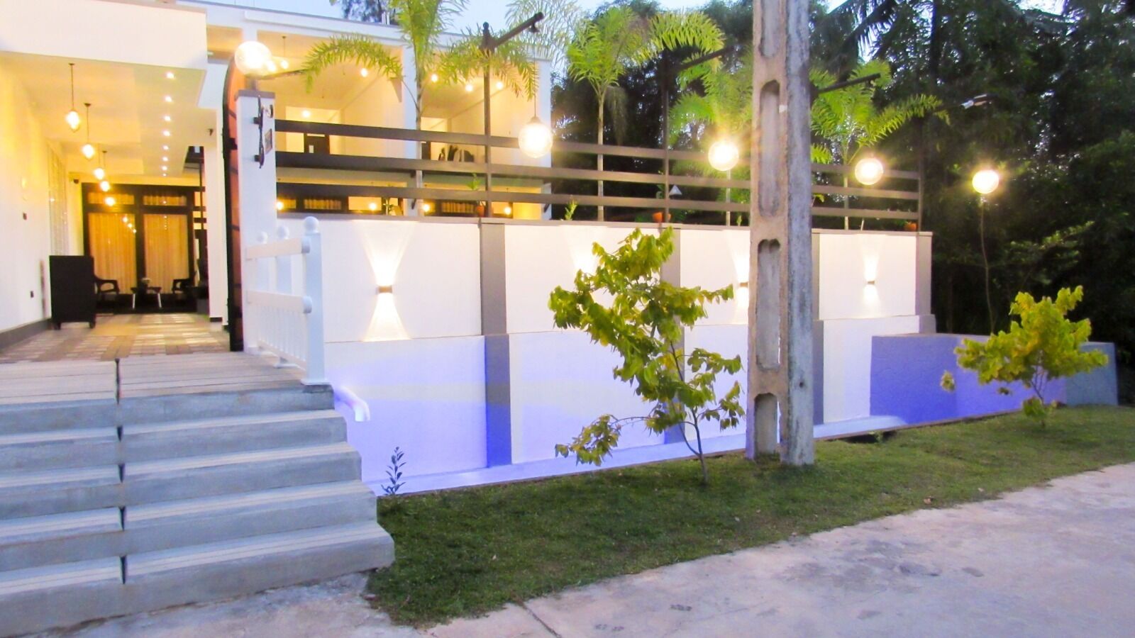 Airport Faith Hotel