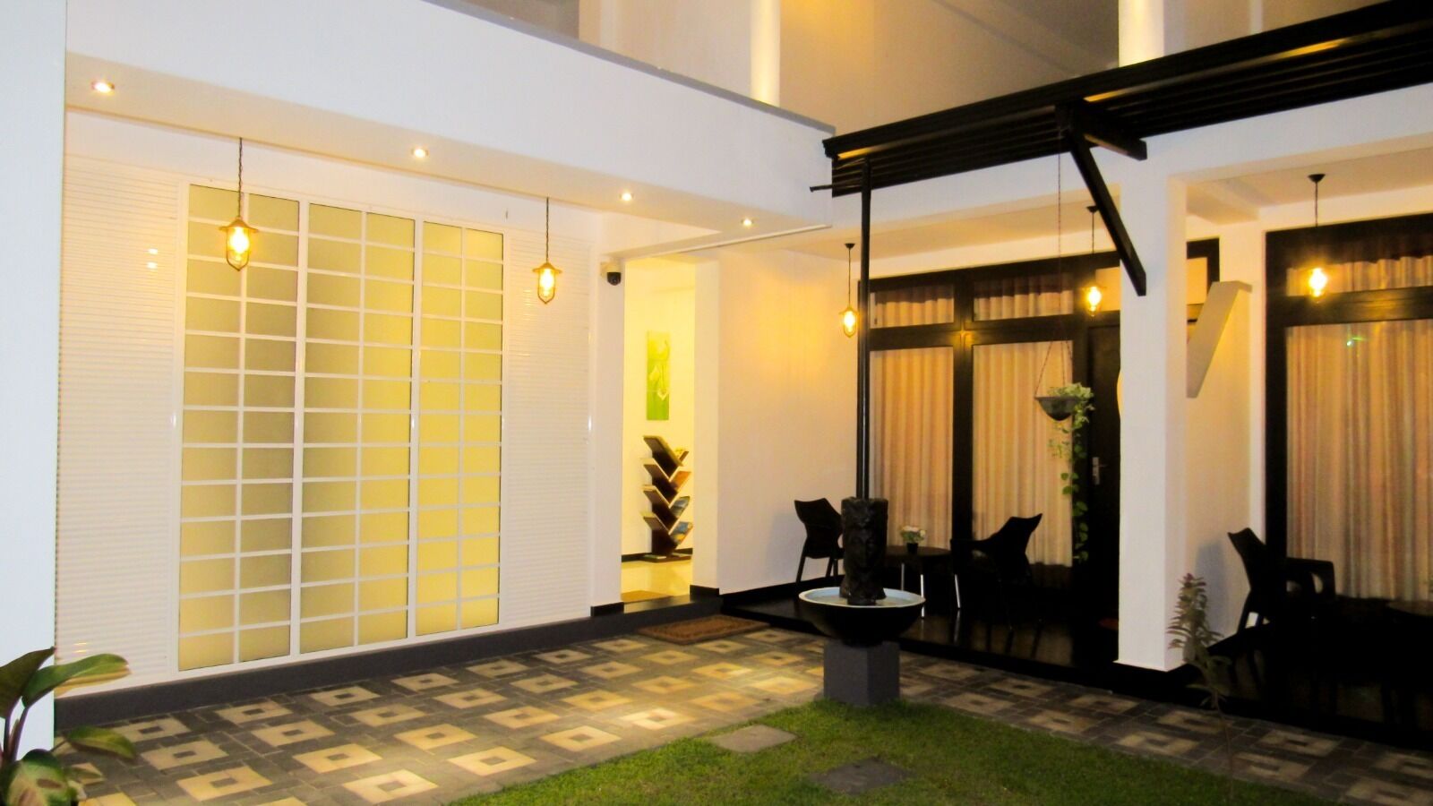 Airport Faith Hotel