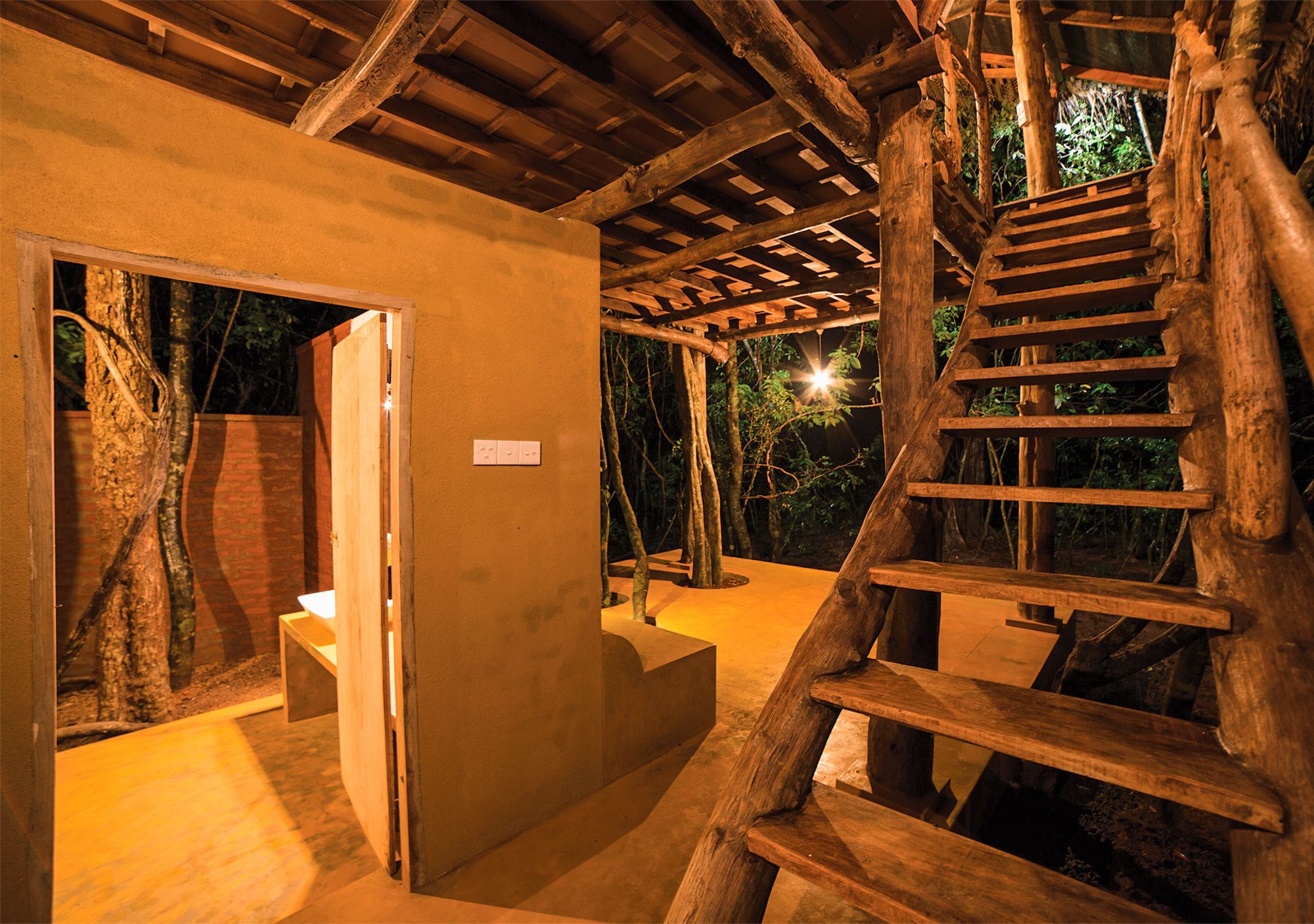 Back of Beyond, Pidurangala