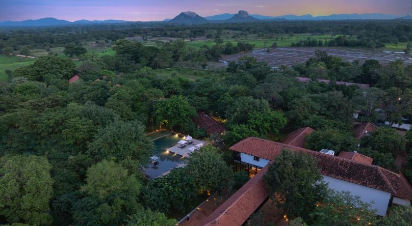 Sigiriya Jungles