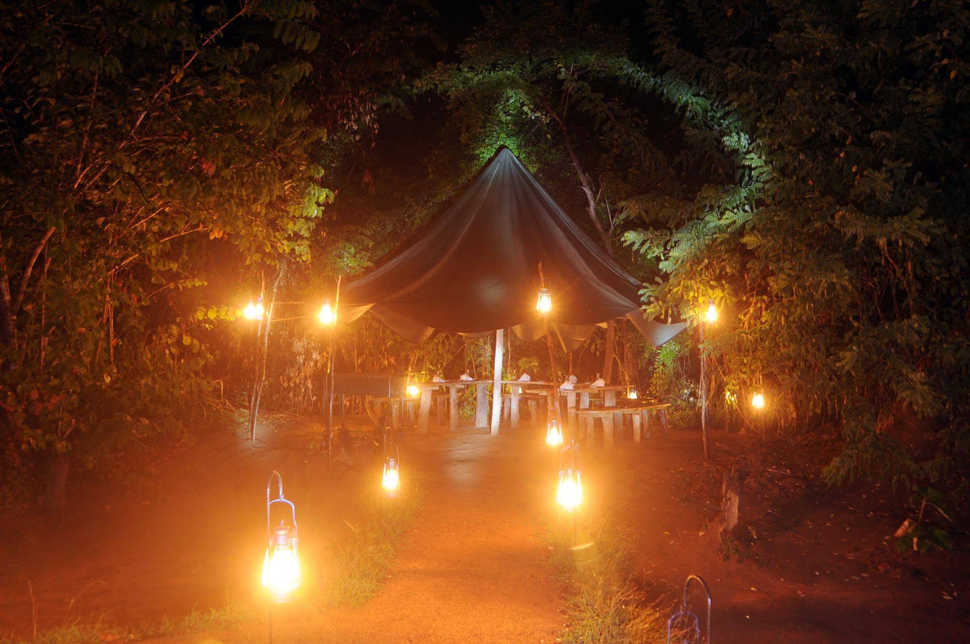 Sigiriya Lodge Hostel
