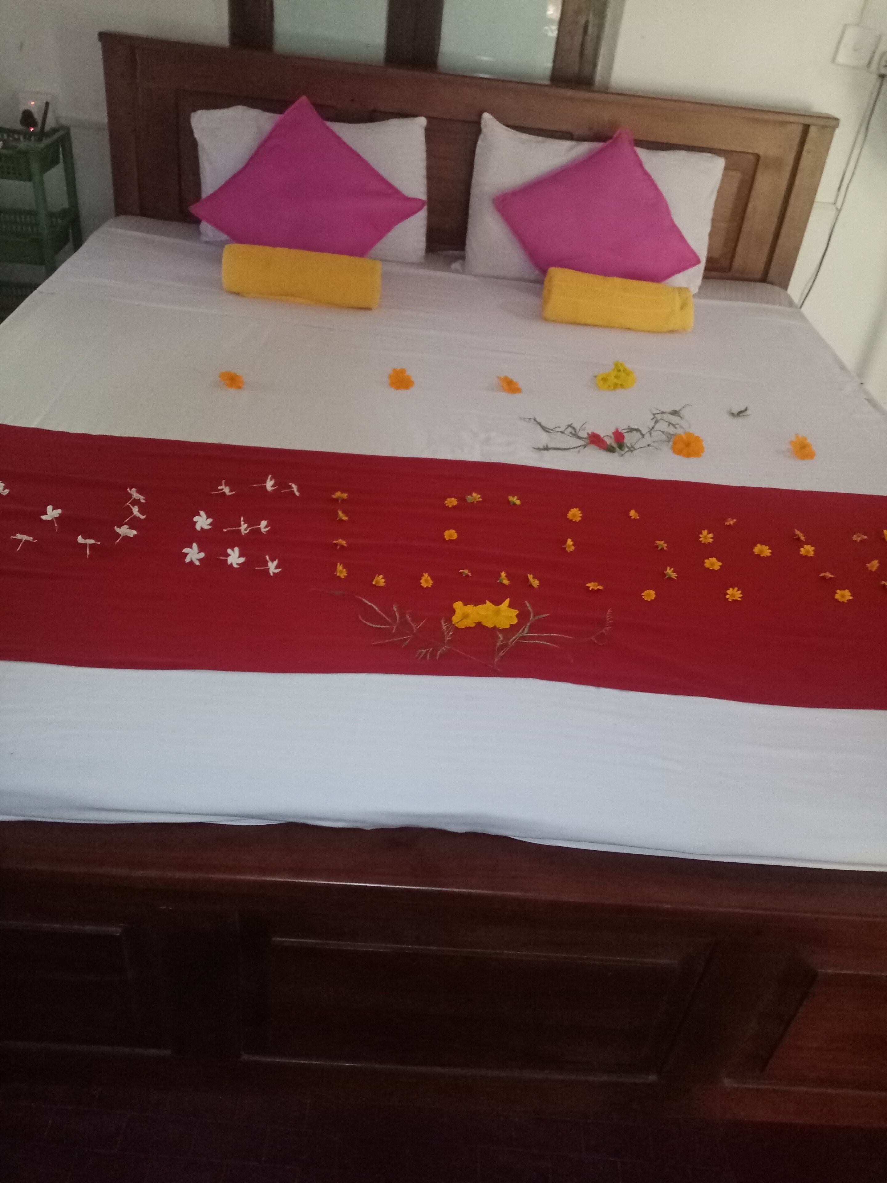 Surf Paradise Hotel