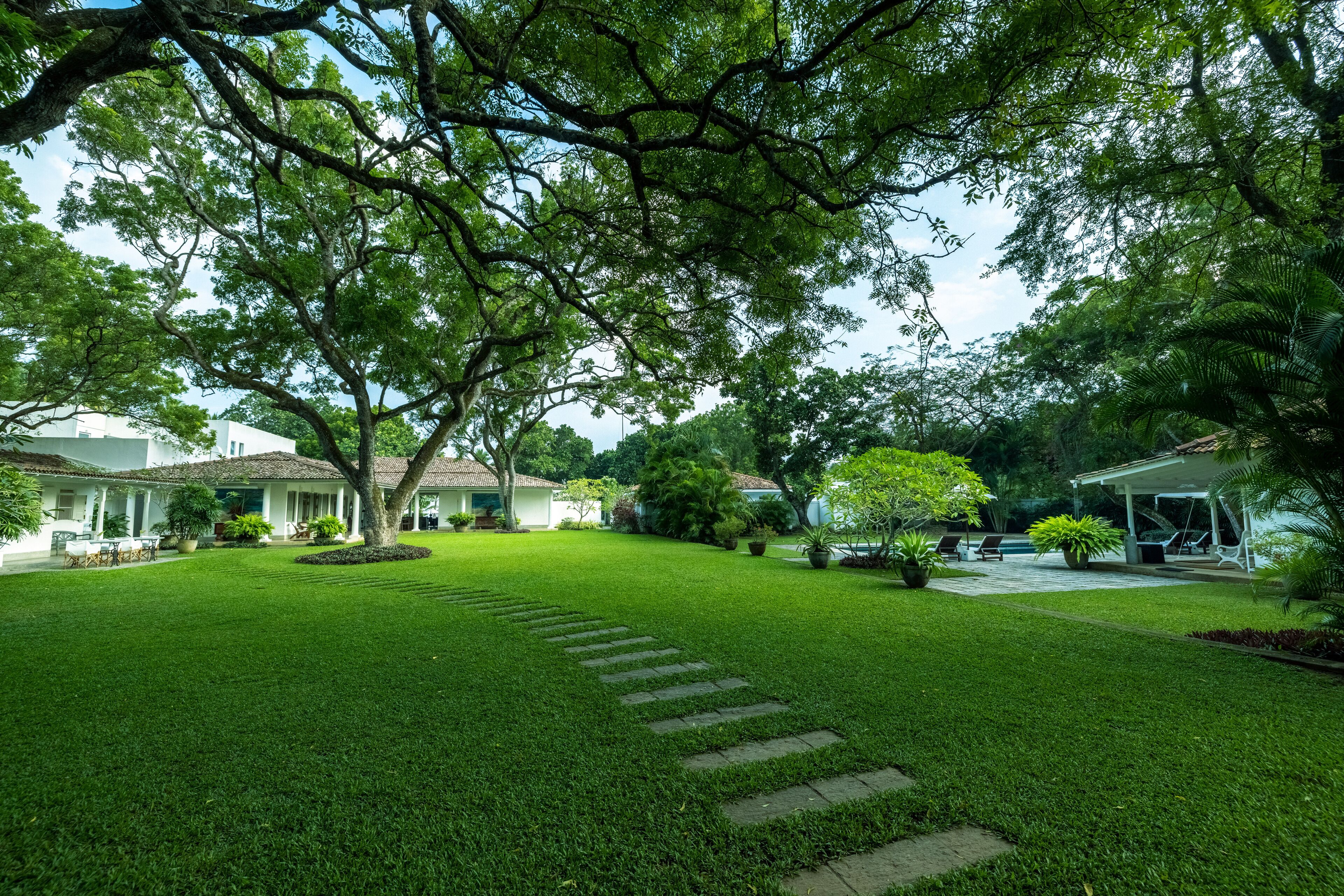 Taru Villas Mawella