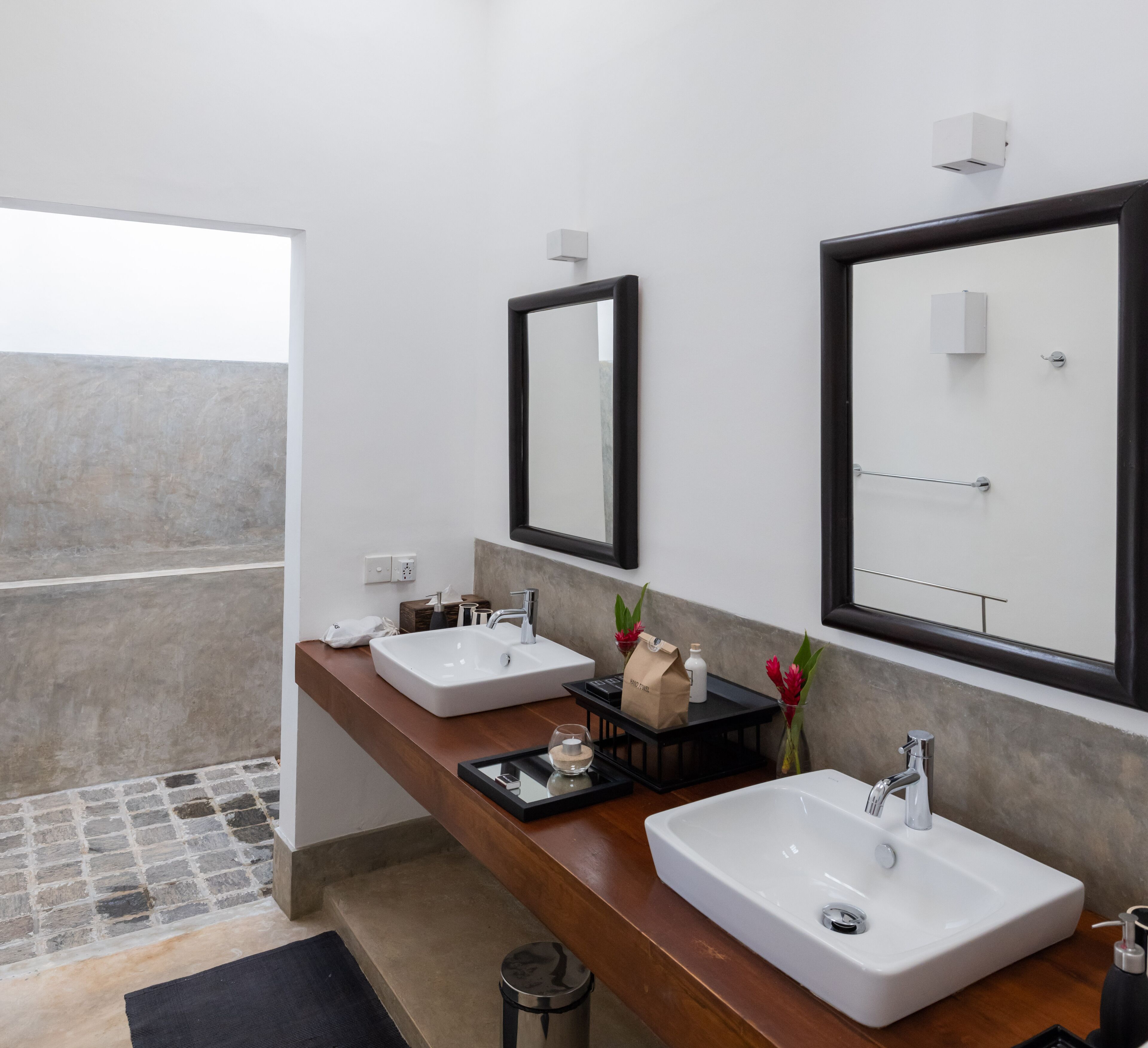 Taru Villas Mawella