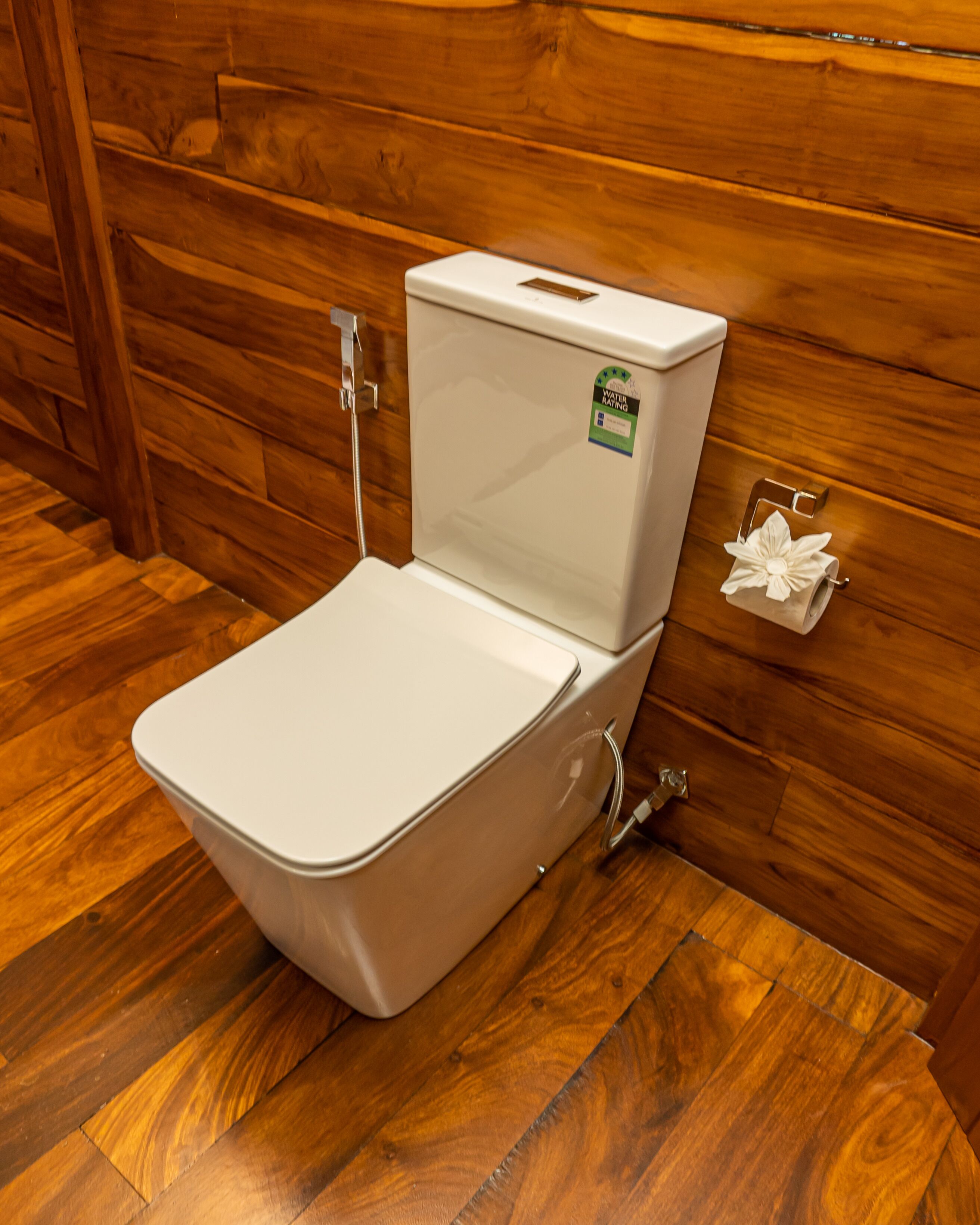 Leopard Reach Yala By Seven Angels