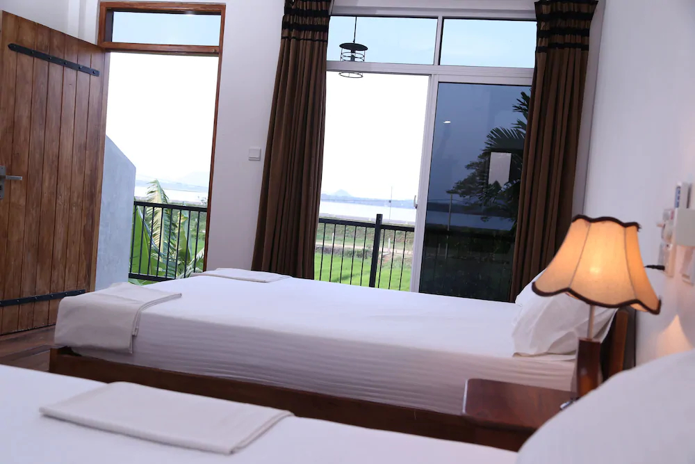 Serene Park Hotel