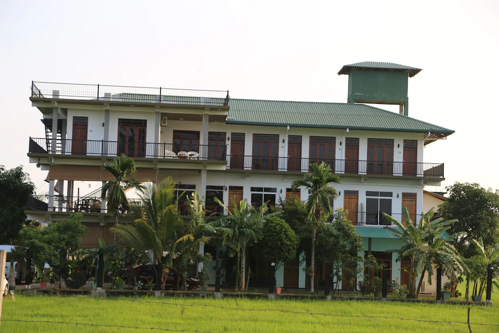 Serene Park Hotel