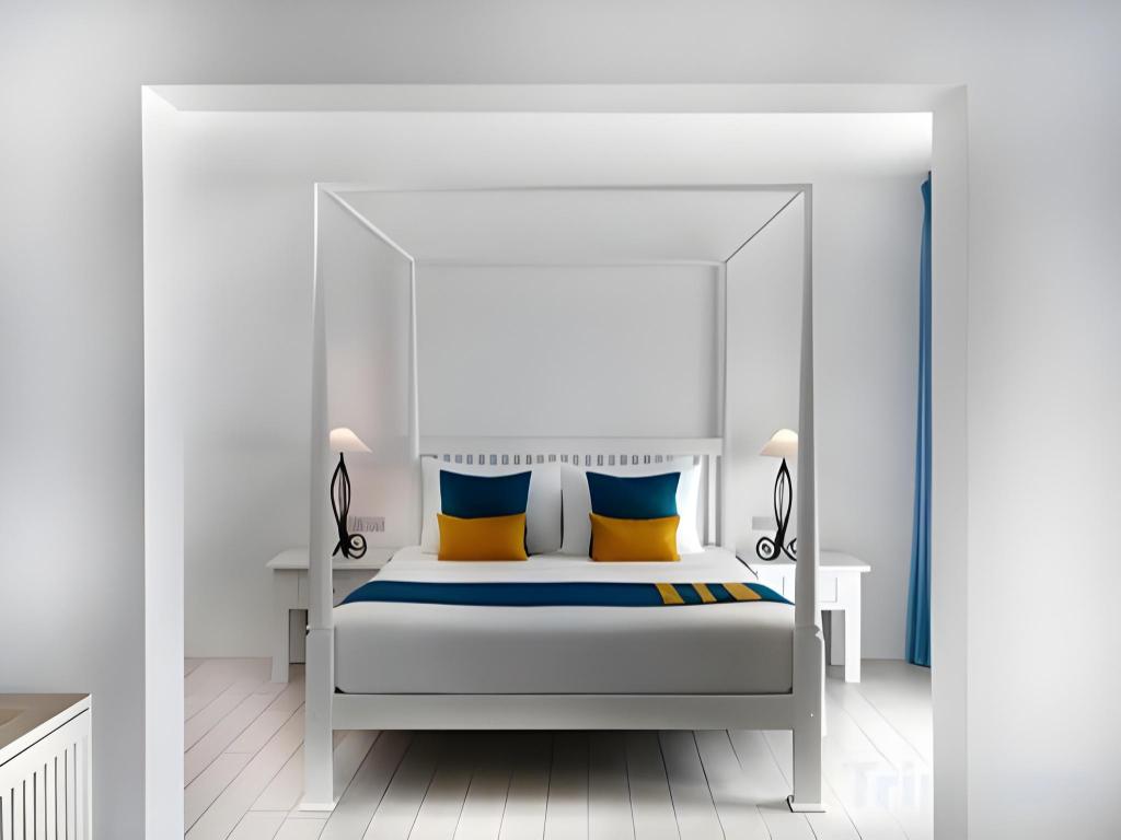 Trinco Blu by Cinnamon