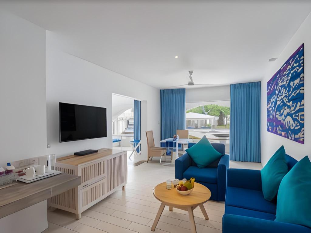 Trinco Blu by Cinnamon