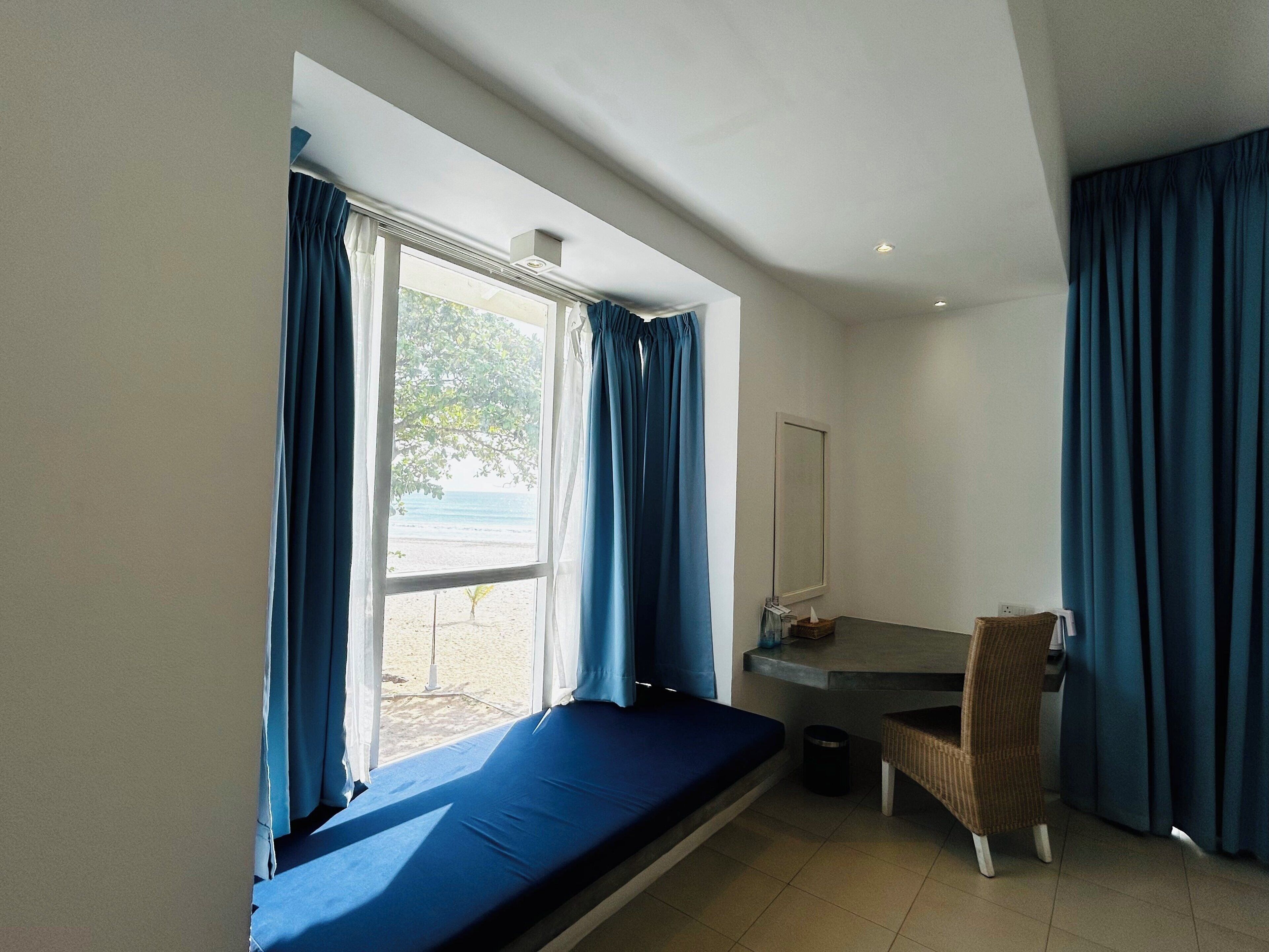 Trinco Blu by Cinnamon