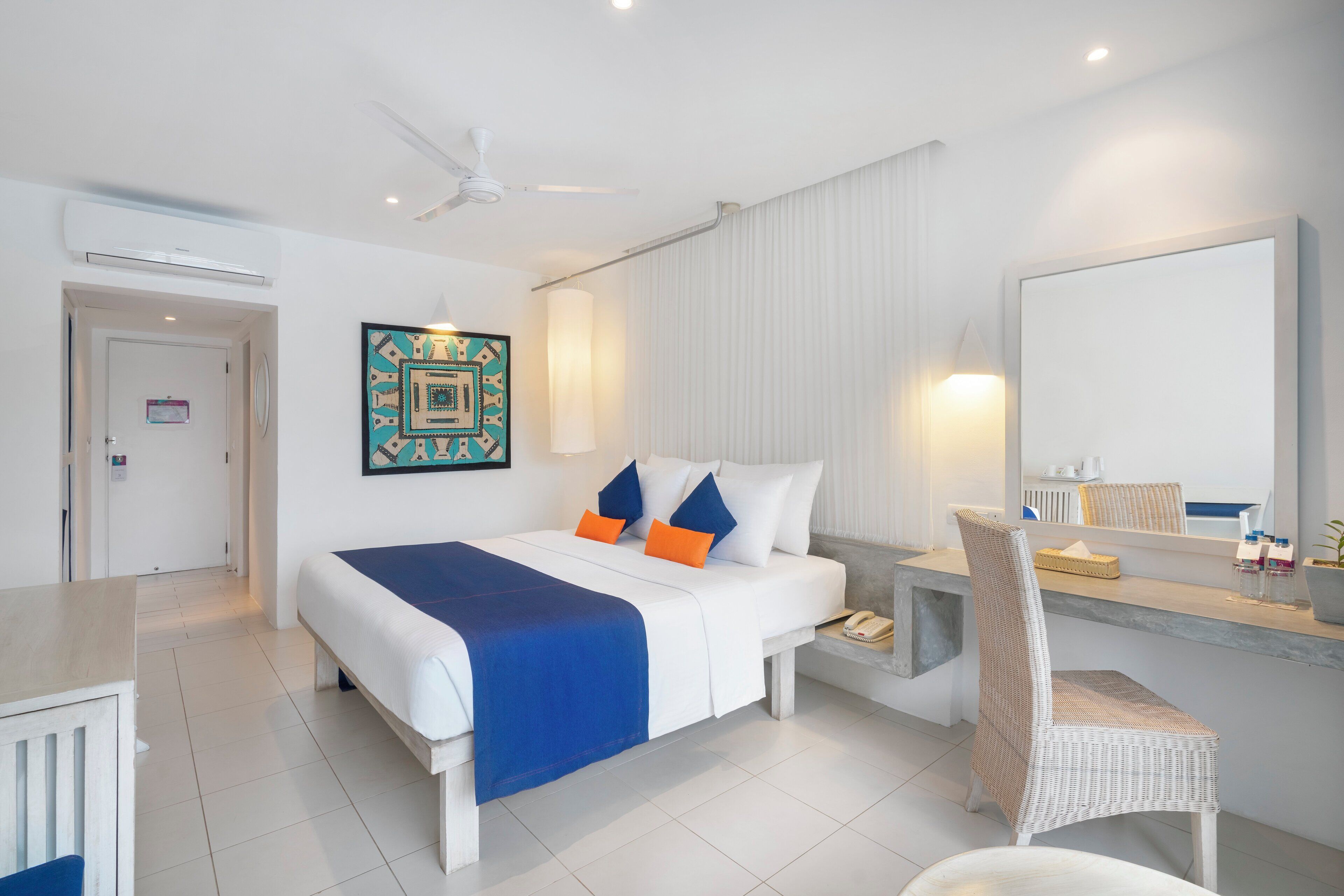 Trinco Blu by Cinnamon