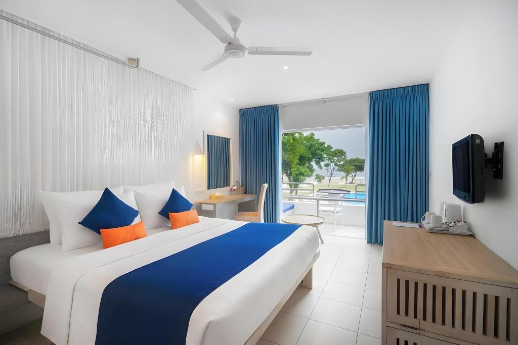 Trinco Blu by Cinnamon