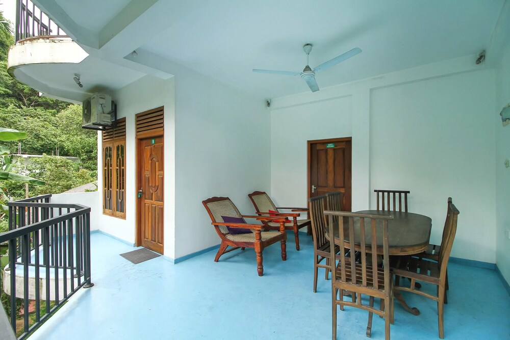 Happy Coconut by OYO Rooms