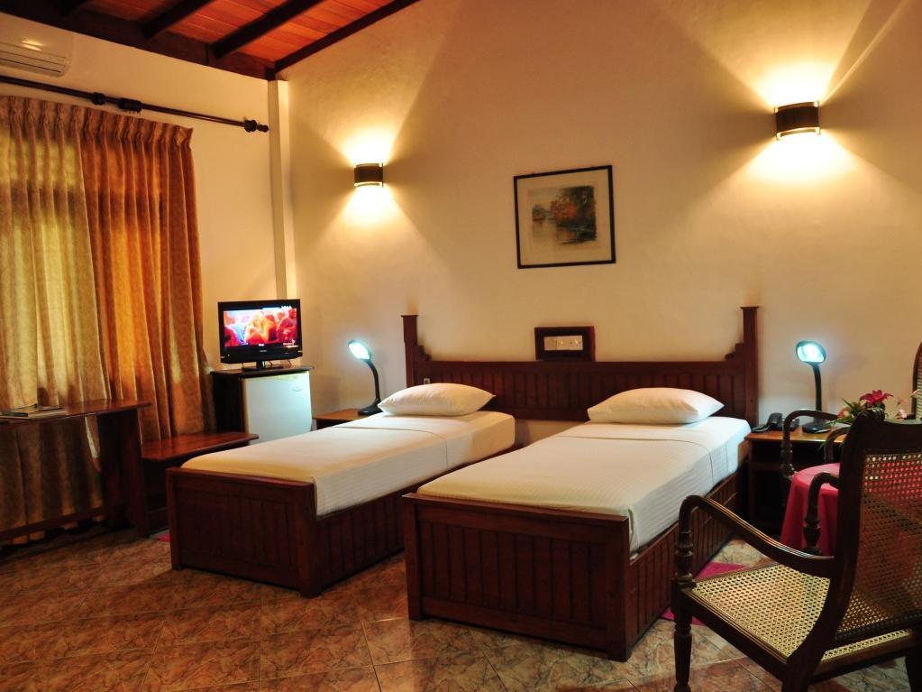 Star Light Hotel