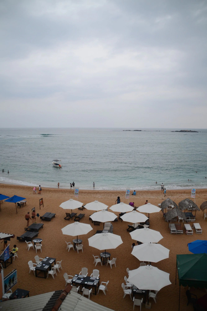 Surf Una Beach Hotel