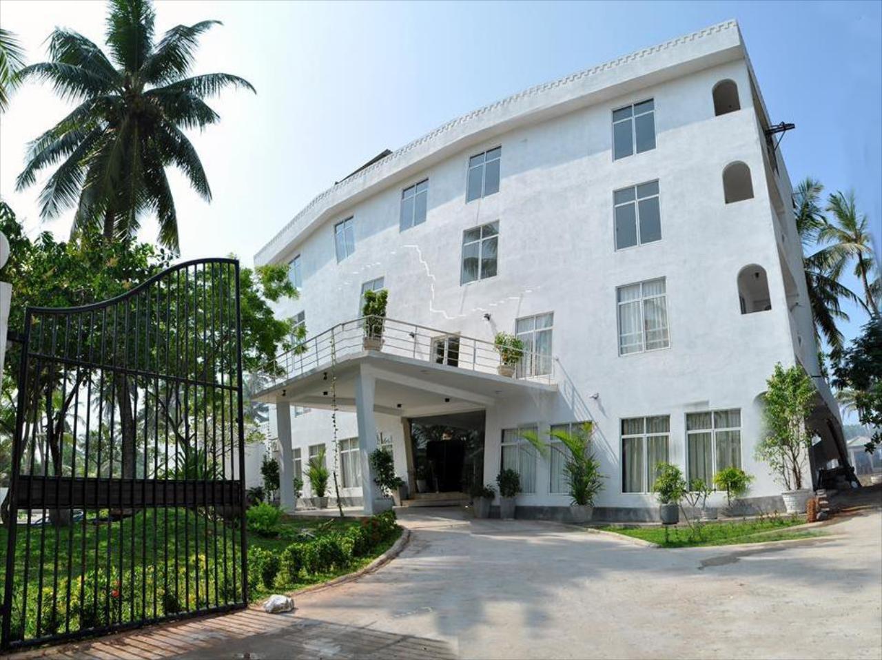 Sea Shine Beach Hotel