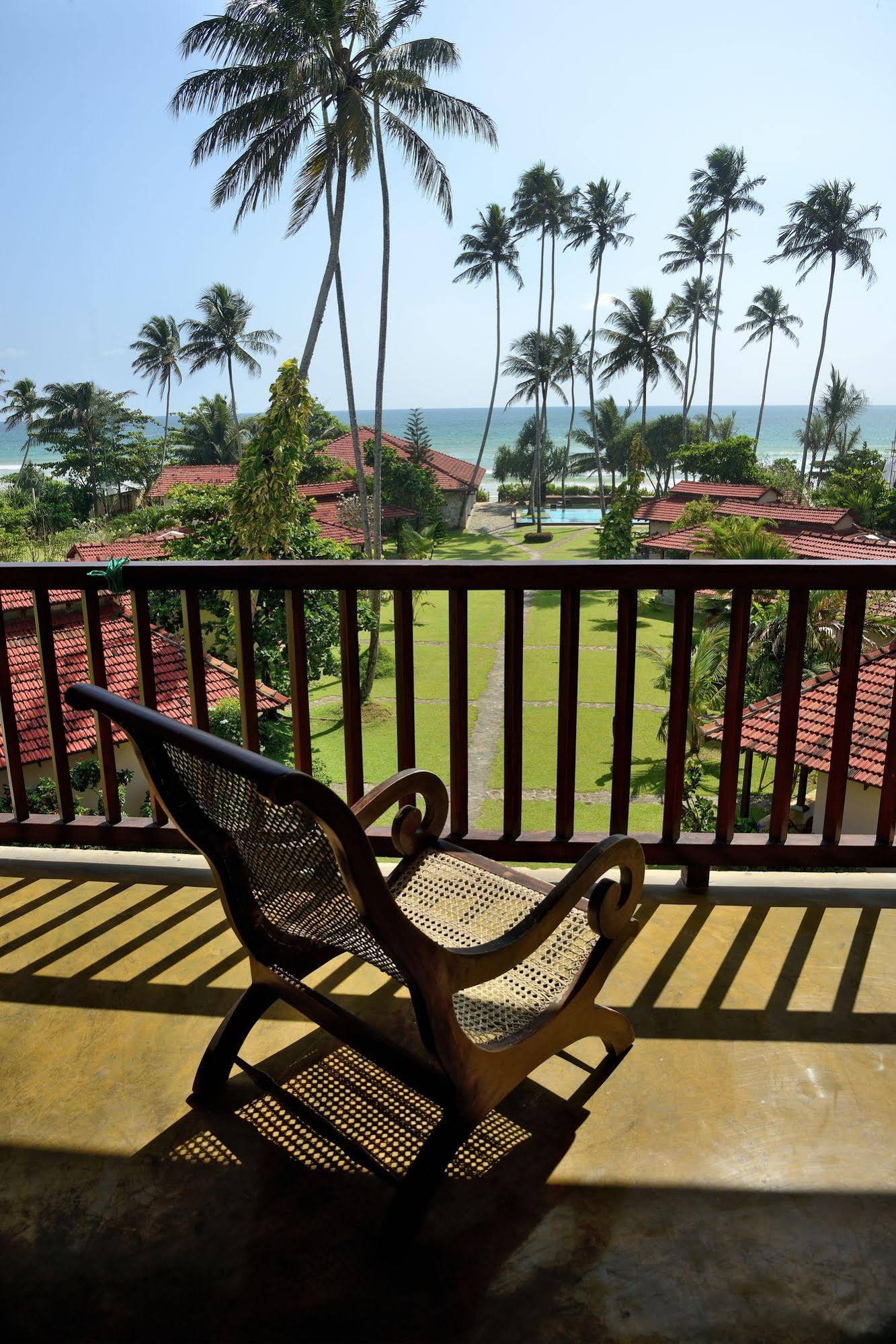 Surf Bay Resort Weligama