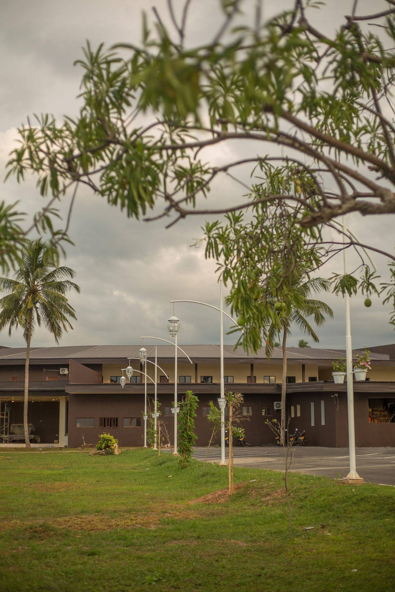 Avenra Gangaara Hotel