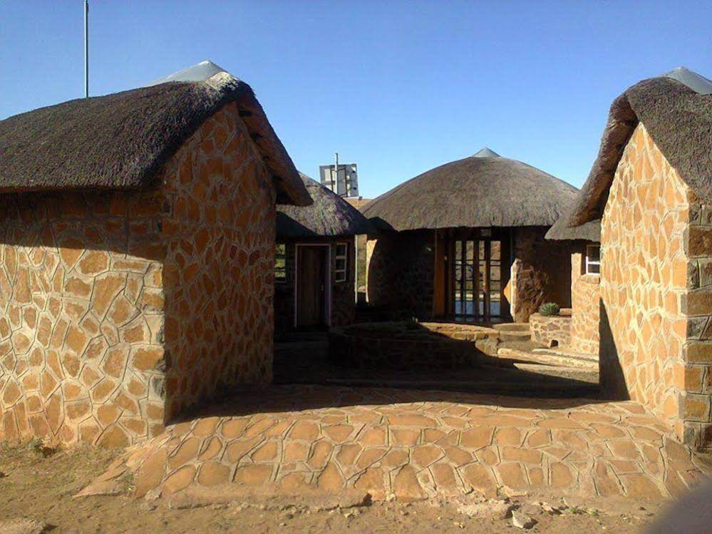 Molengoane Lodge