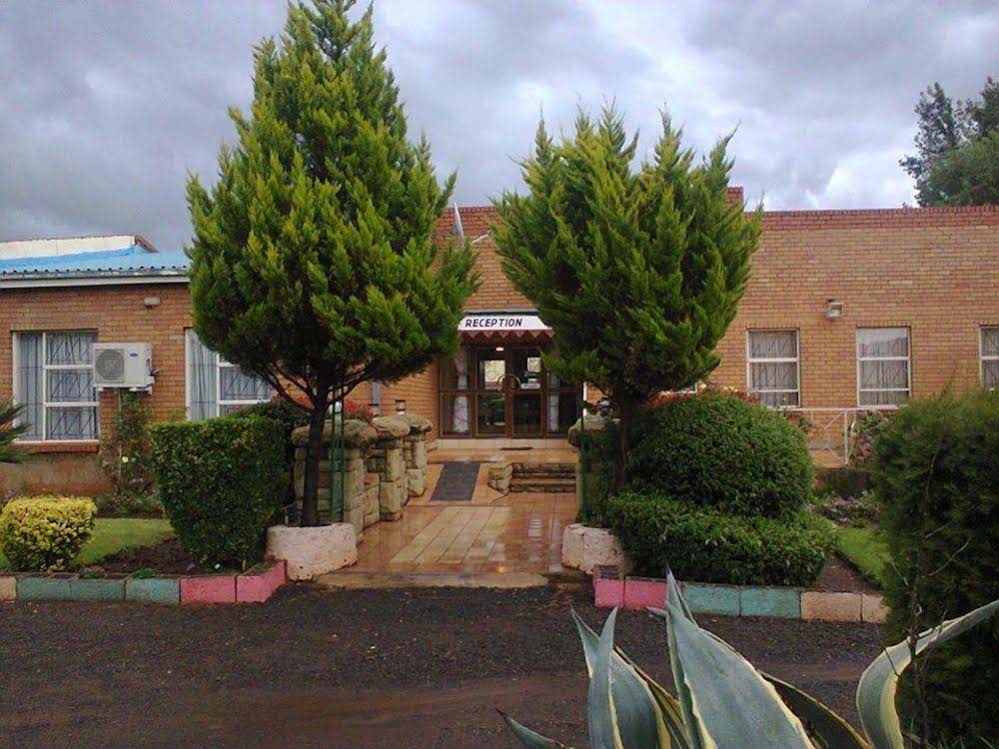 Molengoane Lodge